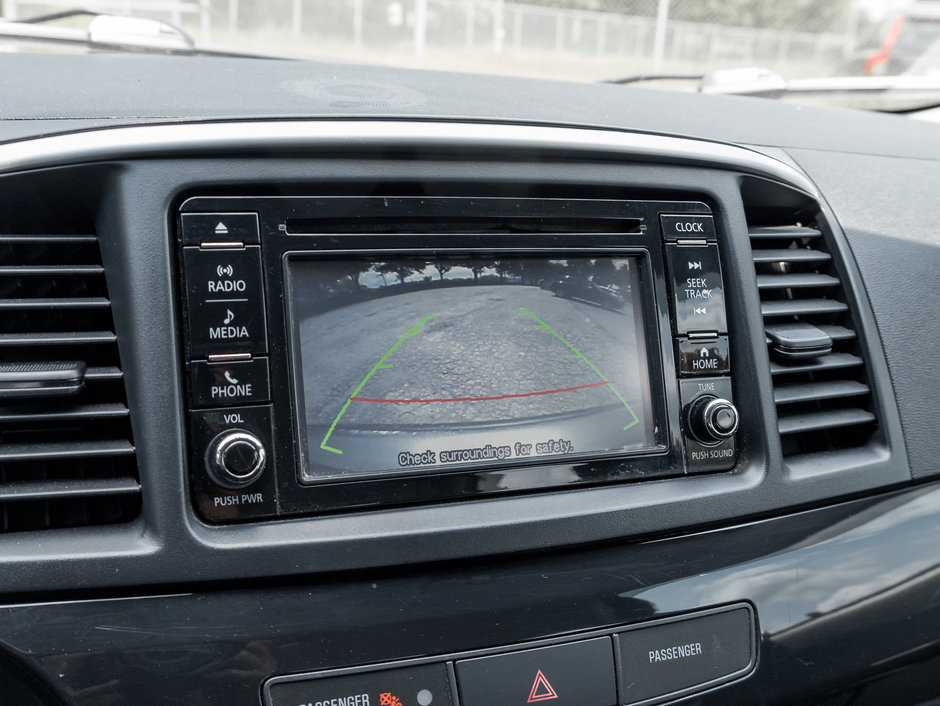 Mitsubishi Lancer 4dr Sdn CVT ES FWD 2017-12
