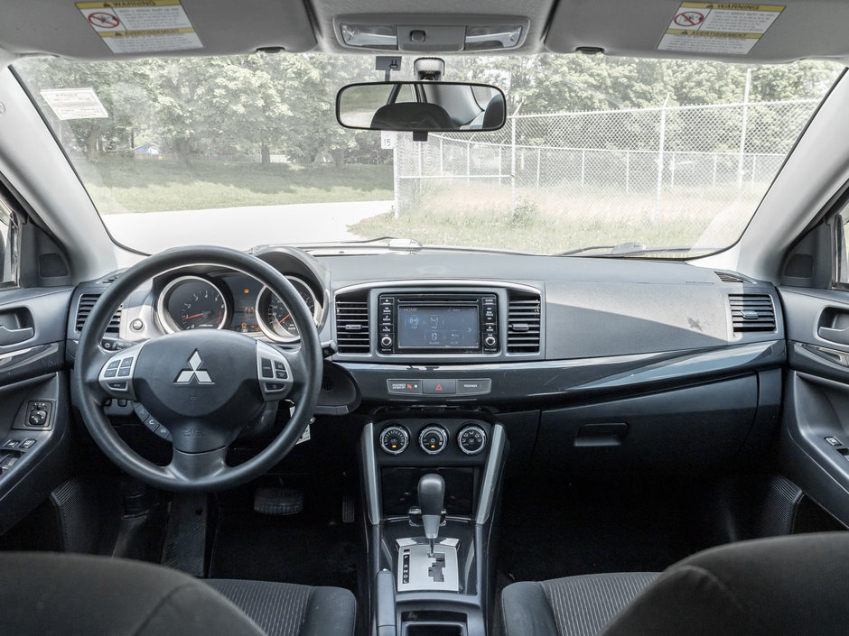 Mitsubishi Lancer 4dr Sdn CVT ES FWD 2017-21