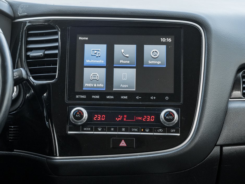 Mitsubishi Outlander PHEV SE S-AWC  SAEFTY CERTIFIED FINANCE AS LOW AS 6.49% 2020-24