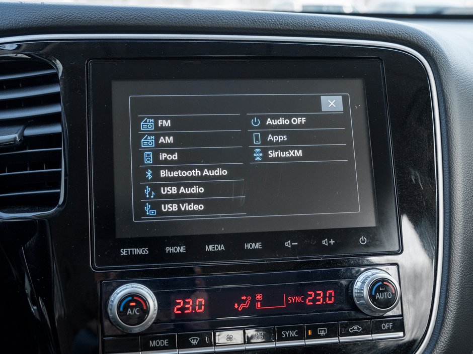 Mitsubishi Outlander PHEV SE S-AWC  SAEFTY CERTIFIED FINANCE AS LOW AS 6.49% 2020-20