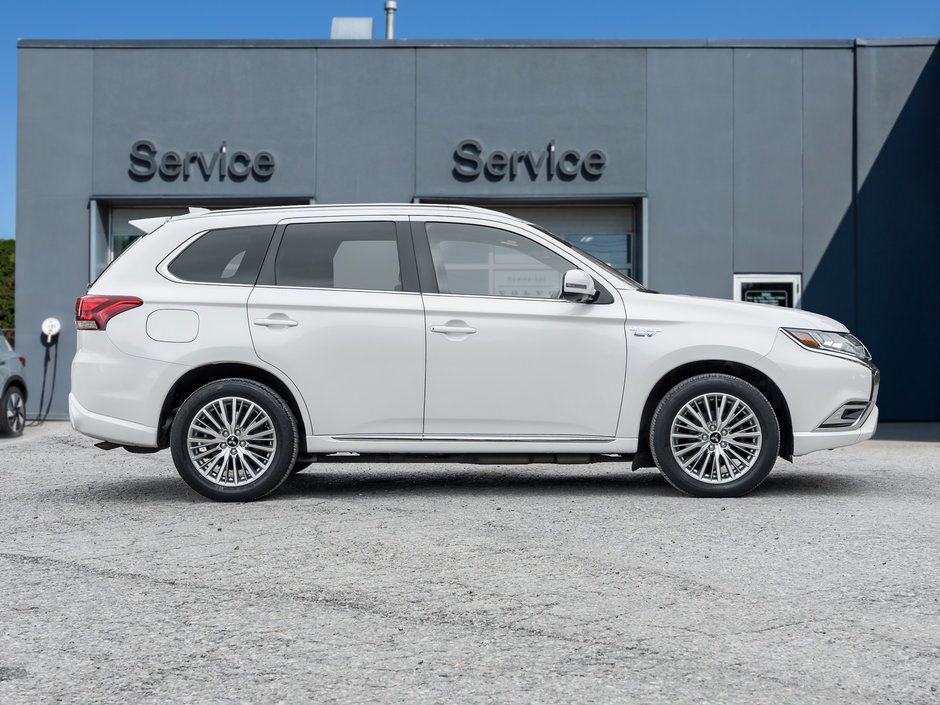 Mitsubishi OUTLANDER PHEV GT S-AWC CPO FINANCE RATES FOR AS LOW AS 0.9% 2022-4