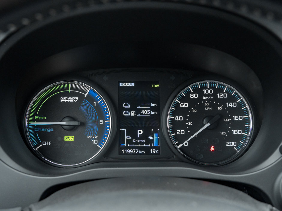 Mitsubishi OUTLANDER PHEV GT S-AWC CPO FINANCE RATES FOR AS LOW AS 0.9% 2022-10