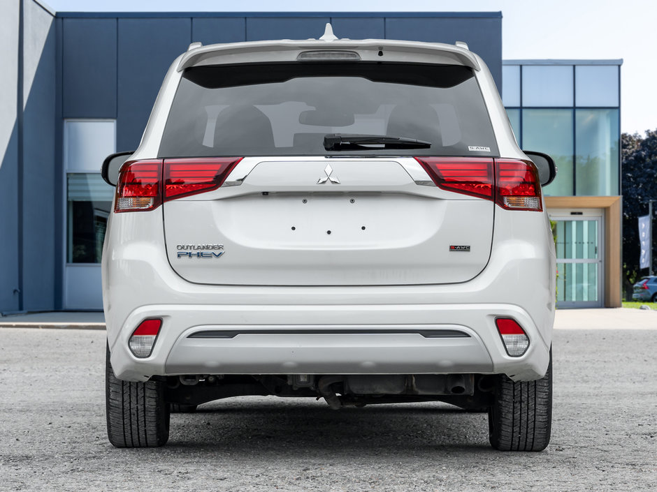 Mitsubishi OUTLANDER PHEV GT S-AWC CPO FINANCE RATES FOR AS LOW AS 0.9% 2022-5