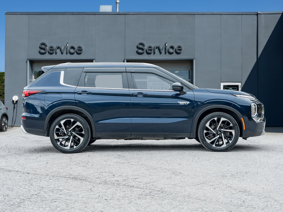 Mitsubishi OUTLANDER PHEV SEL S-AWC CPO FINANCE RATES FOR AS LOW AS 0.9% 2023-4