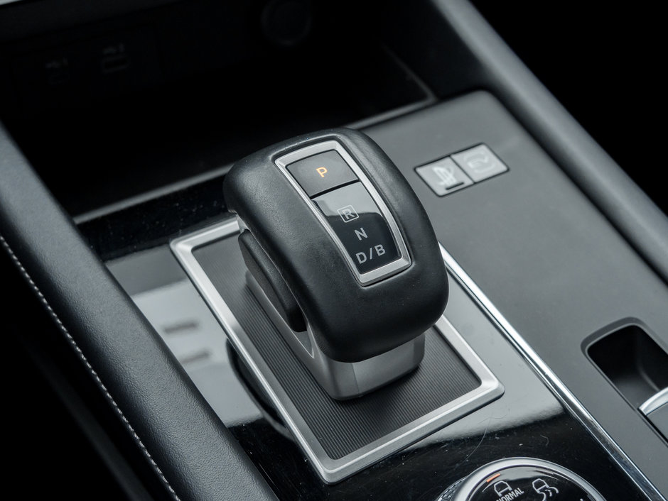 Mitsubishi OUTLANDER PHEV SEL S-AWC CPO FINANCE RATES FOR AS LOW AS 0.9% 2023-16