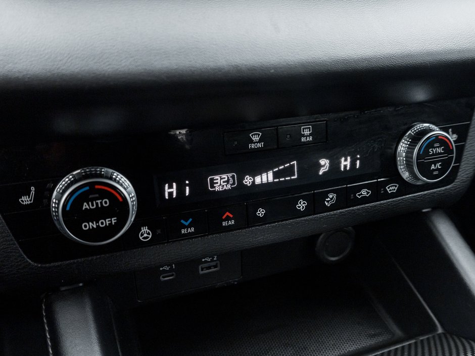 Mitsubishi Outlander PHEV SEL S-AWC CPO FINANCE RATES FOR AS LOW AS 0.90% 2023-19