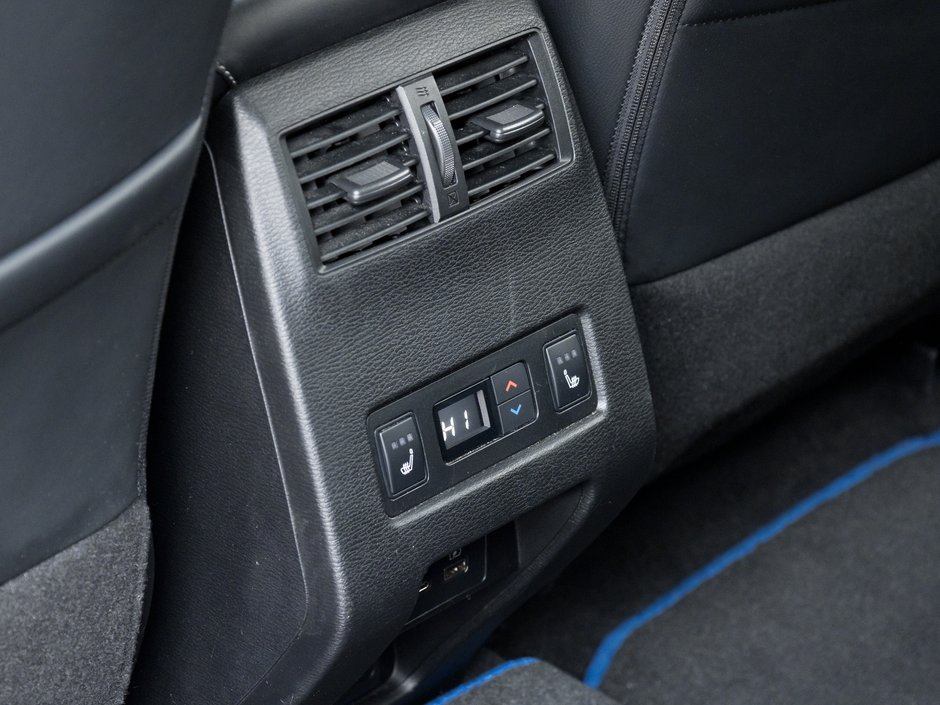 Mitsubishi Outlander PHEV SEL S-AWC CPO FINANCE RATES FOR AS LOW AS 0.90% 2023-24