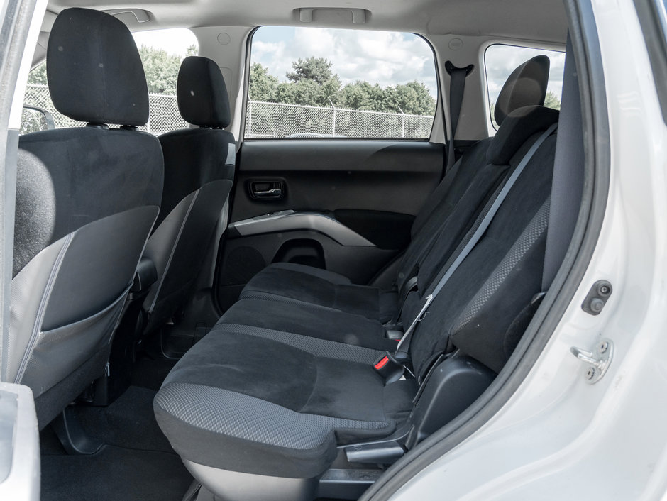 Mitsubishi Outlander 4WD 4dr LS 2012-18
