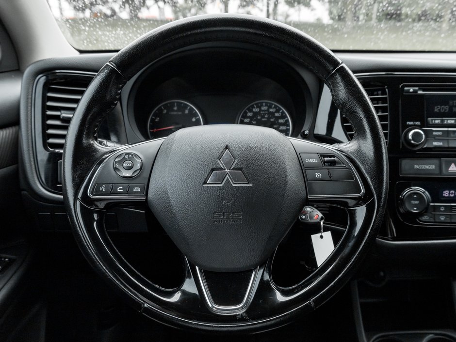 Mitsubishi Outlander AWC 4dr ES 2016-7