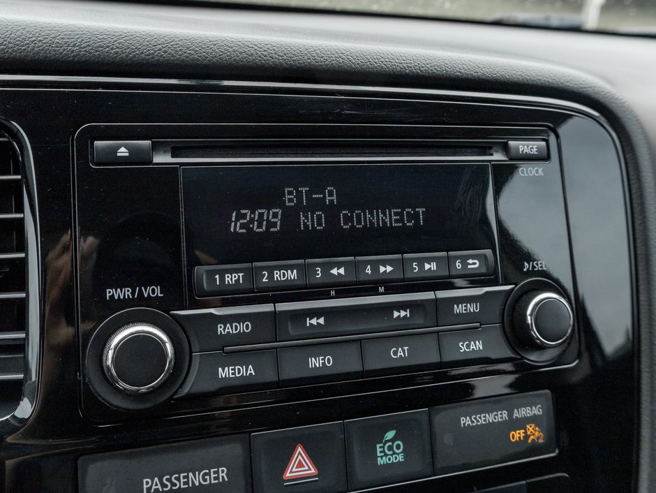Mitsubishi Outlander AWC 4dr ES 2016-16