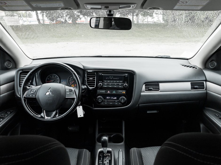 Mitsubishi Outlander AWC 4dr ES 2016-19