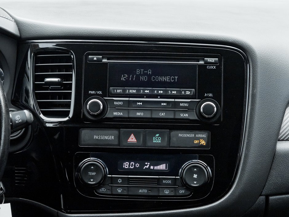 Mitsubishi Outlander AWC 4dr ES 2016-20
