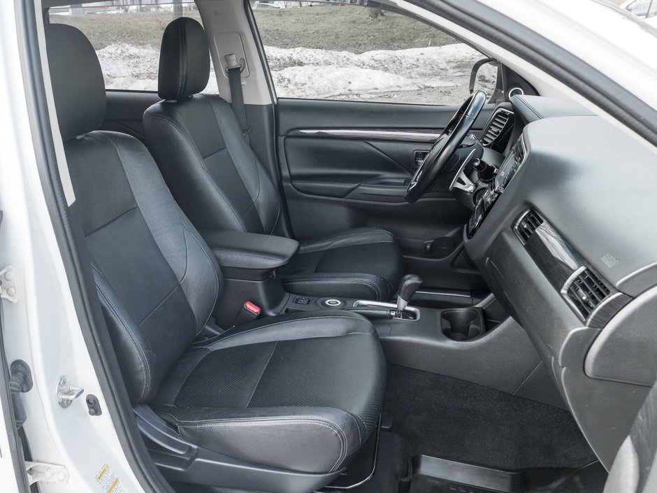 Mitsubishi Outlander AWC 4dr GT   FINANCE FOR AS LOW AS 8.99% 2016-18