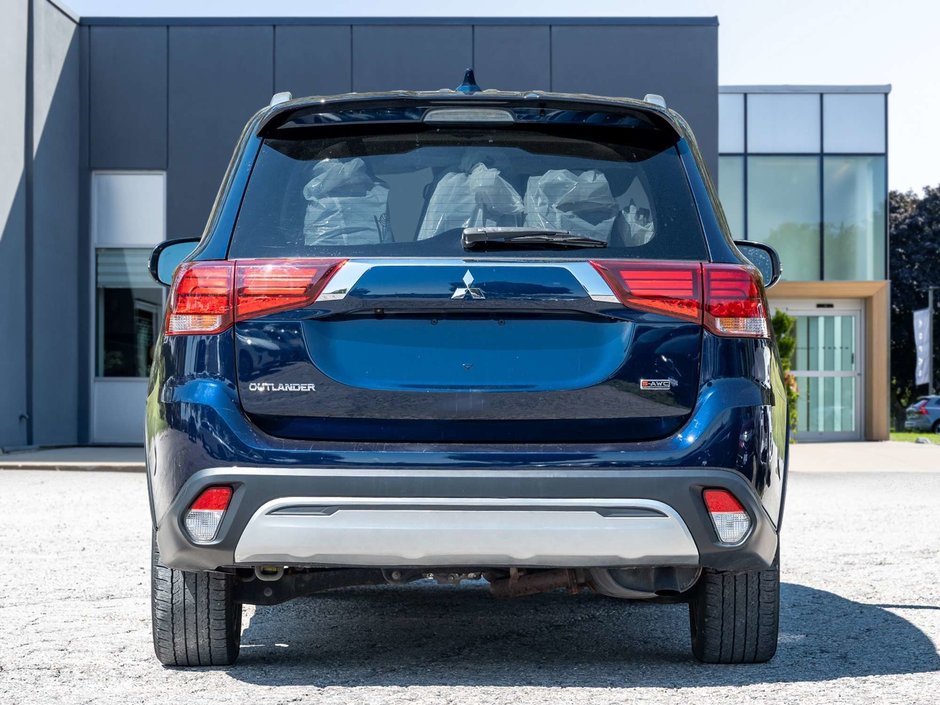 Mitsubishi Outlander GT S-AWC   FIANCNE AS LOW AS 7.99% 2020-5