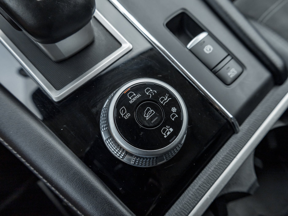 Mitsubishi Outlander LE Premium CPO FINANCE RATES FOR AS LOW AS 0.9% 2022-15