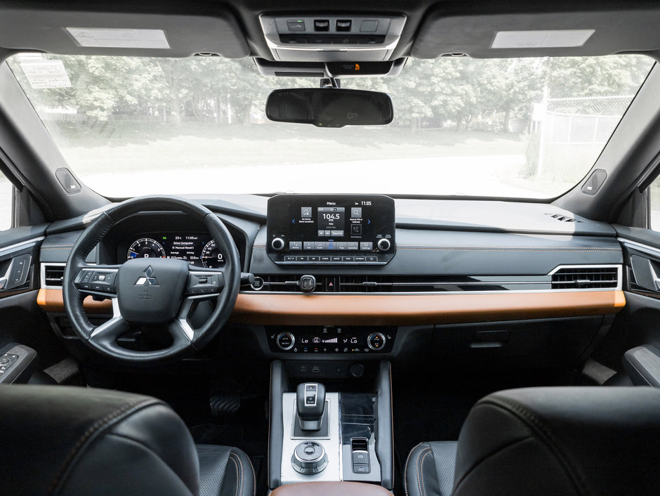 Mitsubishi Outlander GT Premium S-AWC CPO FINANCE RATES AS LOW AS 0.90% 2022-29