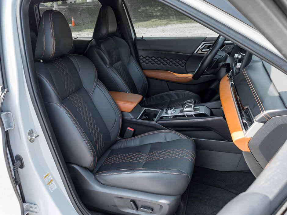 Mitsubishi Outlander GT Premium S-AWC CPO FINANCE RATES AS LOW AS 0.90% 2022-25