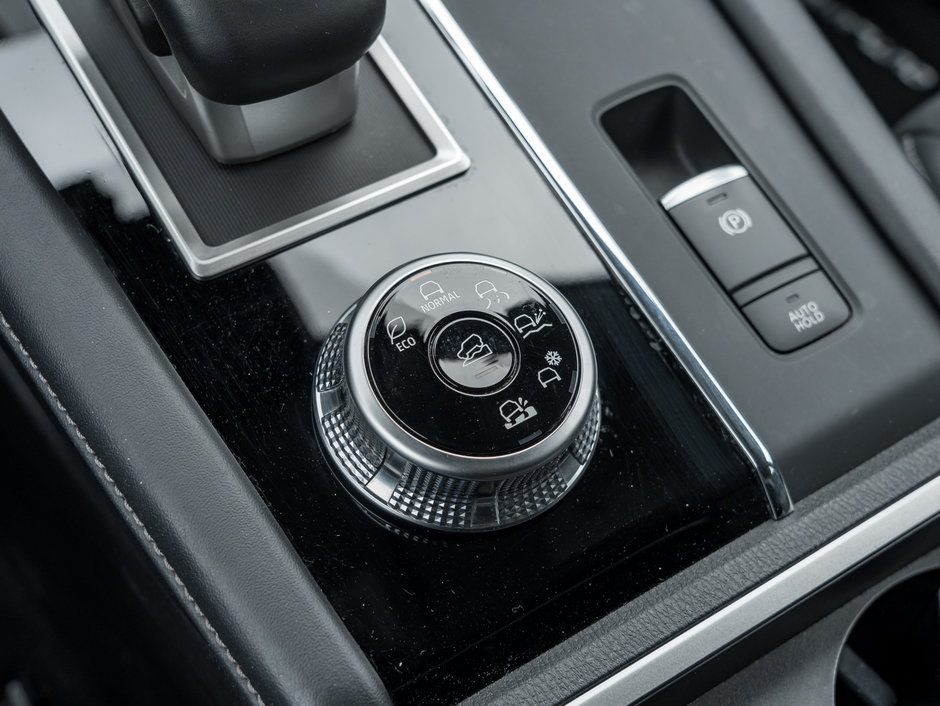 2022 Mitsubishi Outlander LE Premium S-AWC CPO FINANCE RATES AS LOW AS 0.90%-14