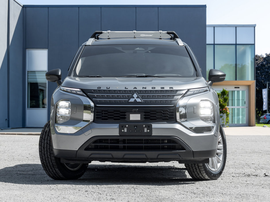 2022 Mitsubishi Outlander ES S-AWC CPO FINANCE RATES FOR AS LOW AS 0.9%-1