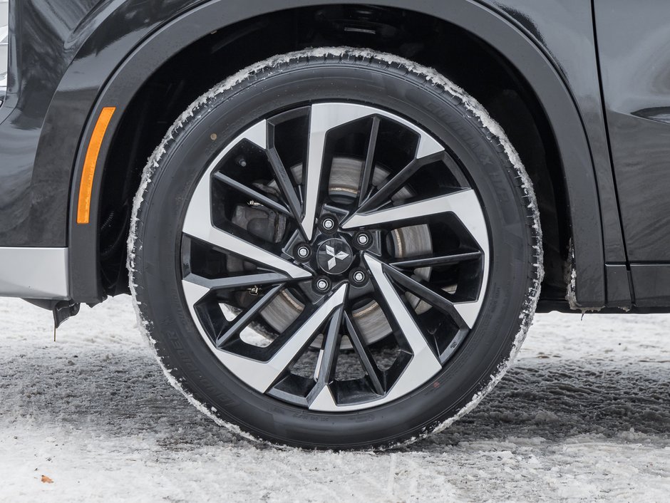 Mitsubishi Outlander GT S-AWC   FINANCE RATES FOR AS LOW AS 6.99% 2022-3