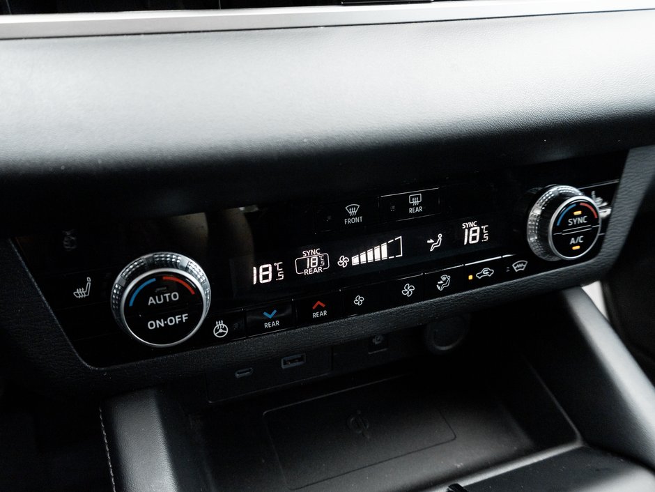 2022 Mitsubishi Outlander LE S-AWC   CPO FINANCE RATES FOR AS LOW AS 0.90%-17