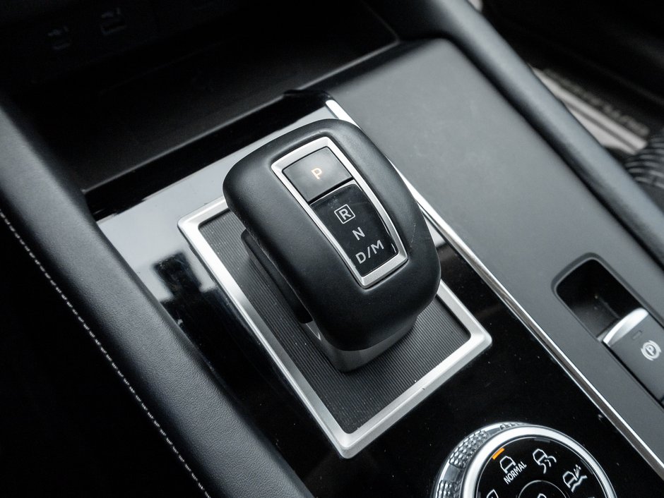 2022 Mitsubishi Outlander LE S-AWC   CPO FINANCE RATES FOR AS LOW AS 0.90%-15