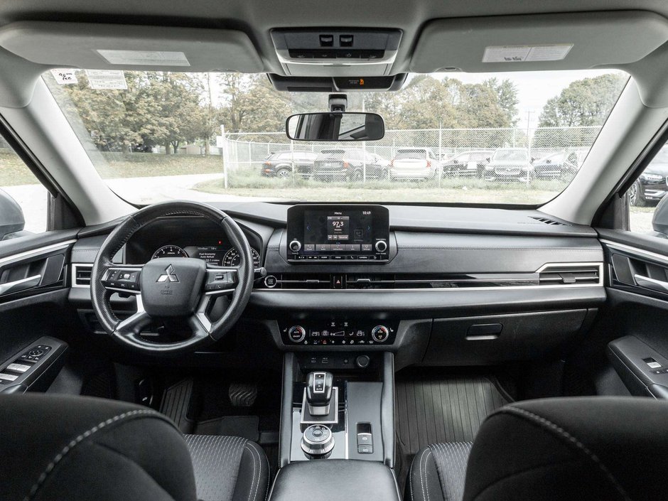 Mitsubishi Outlander SE S-AWC CPO FINANCE RATES FOR AS LOW AS 0.90% 2022-21