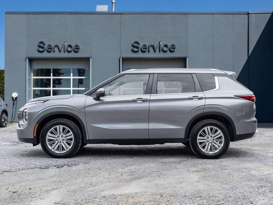Mitsubishi Outlander SE S-AWC CPO FINANCE RATES FOR AS LOW AS 0.90% 2022-2