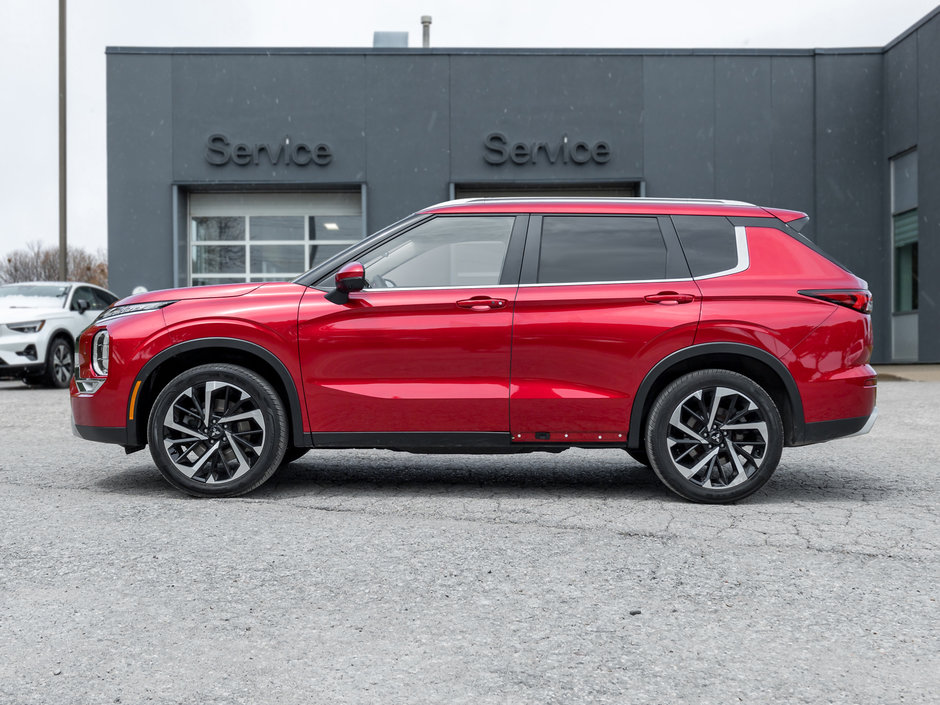 Mitsubishi Outlander LE S-AWC CPO  FINANCE RATES FOR AS LOW AS 0.9% 2023-2