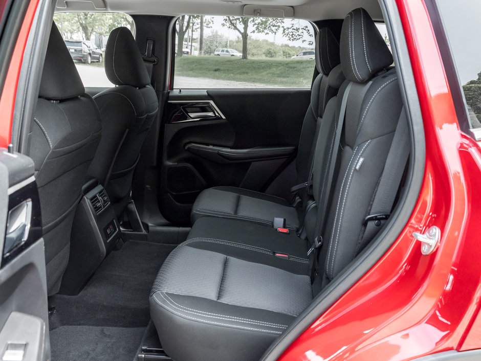 Mitsubishi Outlander LE S-AWC CPO  FINANCE RATES FOR AS LOW AS 0.9% 2023-22