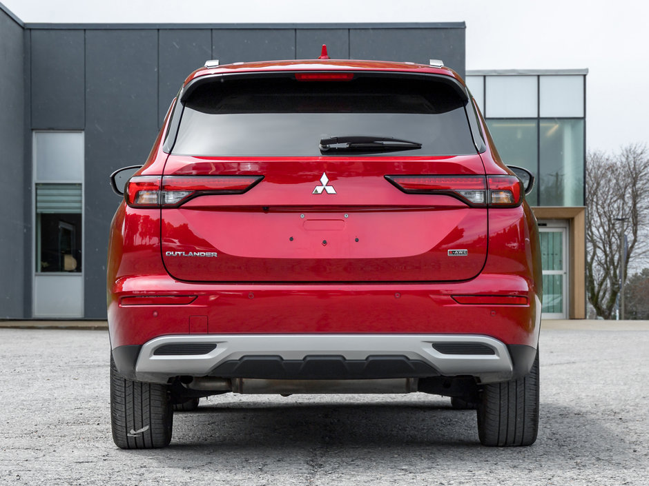 Mitsubishi Outlander LE S-AWC CPO  FINANCE RATES FOR AS LOW AS 0.9% 2023-5