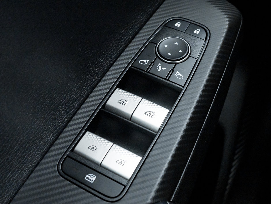 Mitsubishi Outlander LE Premium S-AWC CPO FINANCE RATES AS LOW AS 0.90% 2023-13