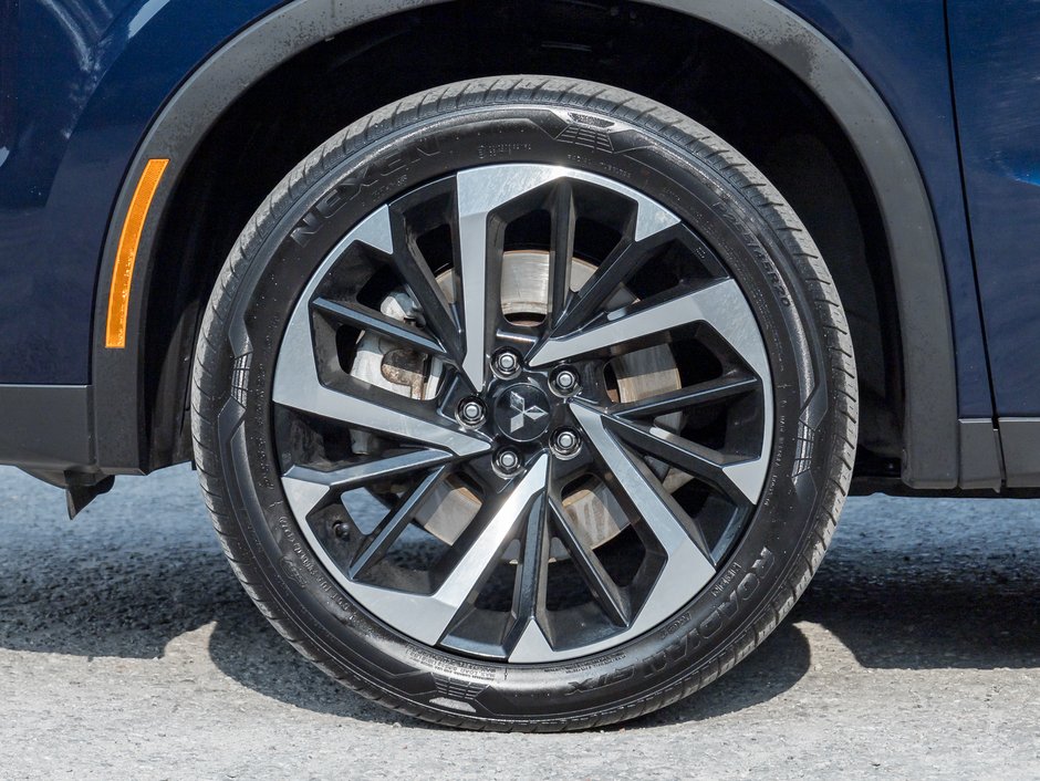 2023 Mitsubishi Outlander LE S-AWC CPO  FINANCE RATES FOR AS LOW AS 0.9%-3