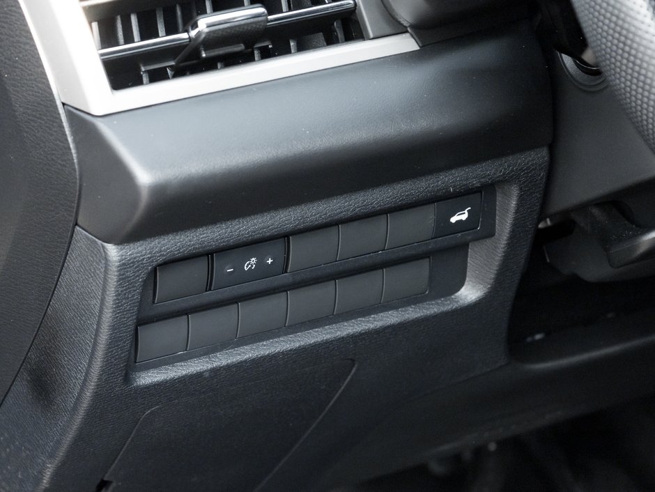 2023 Mitsubishi Outlander LE S-AWC CPO  FINANCE RATES FOR AS LOW AS 0.9%-14
