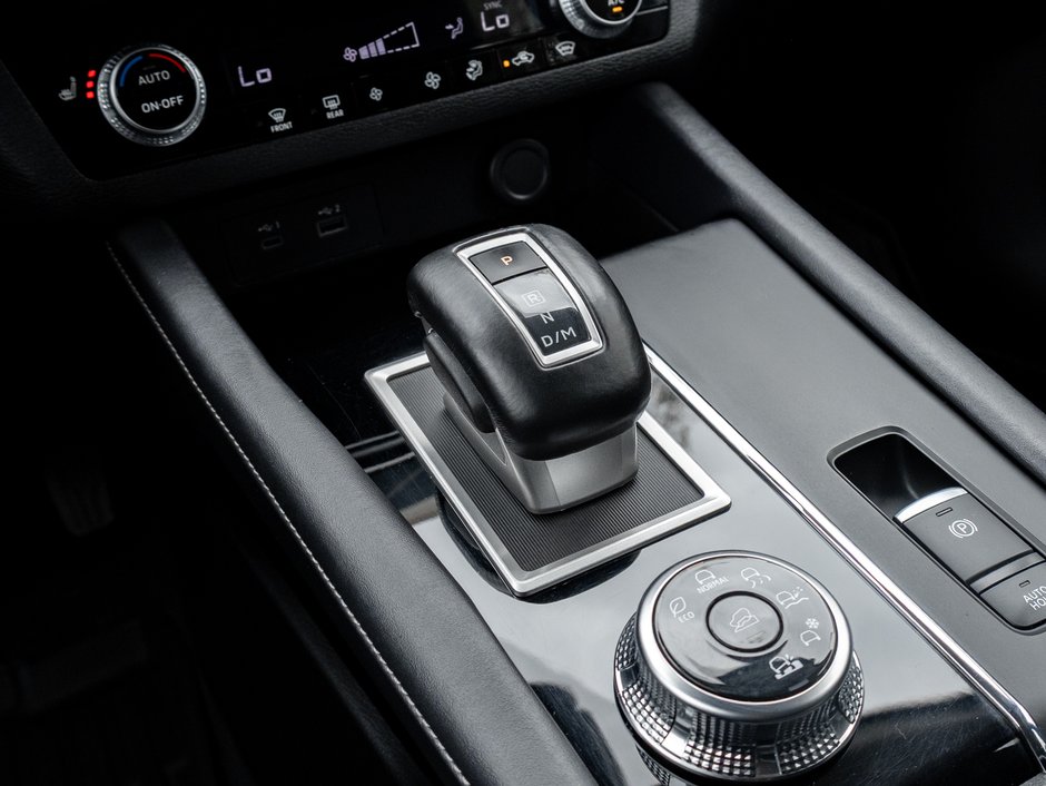 Mitsubishi Outlander ES S-AWC CPO FINANCE RATES FOR AS LOW AS 0.90% 2023-14