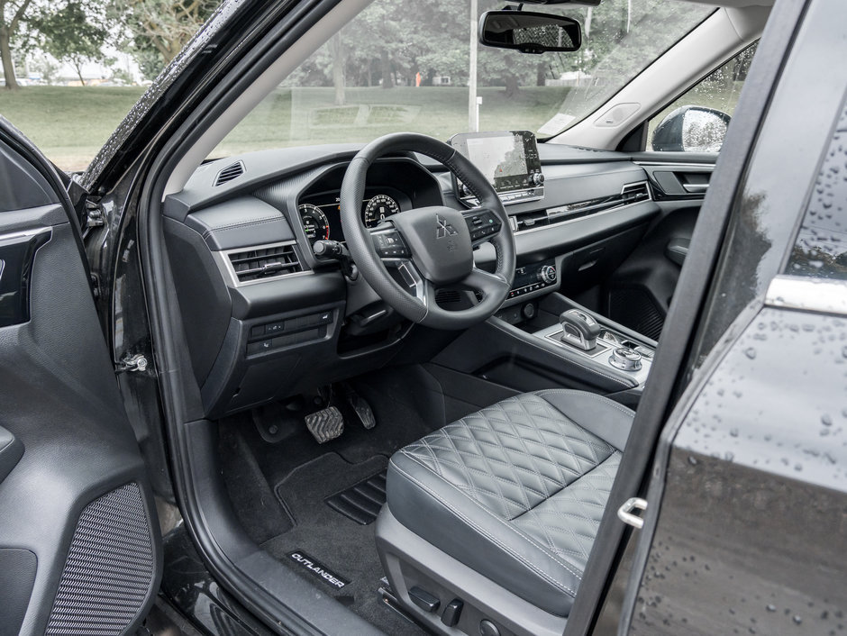 2024 Mitsubishi Outlander GT S-AWC-6