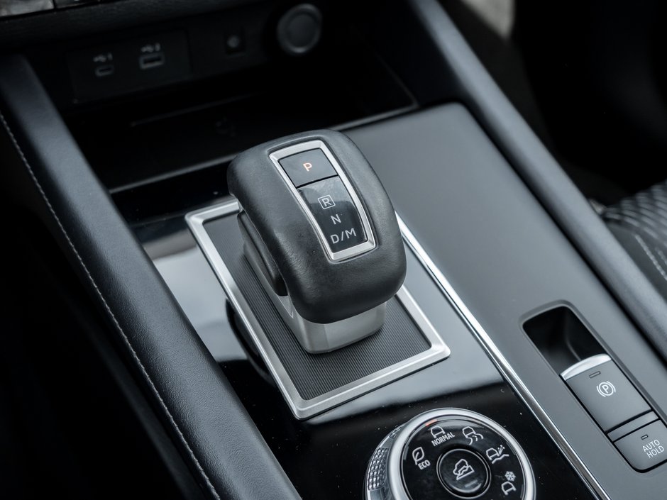 2024 Mitsubishi Outlander SE S-AWC CPO FINANCE RATES FOR AS LOW AS 0.90%-11