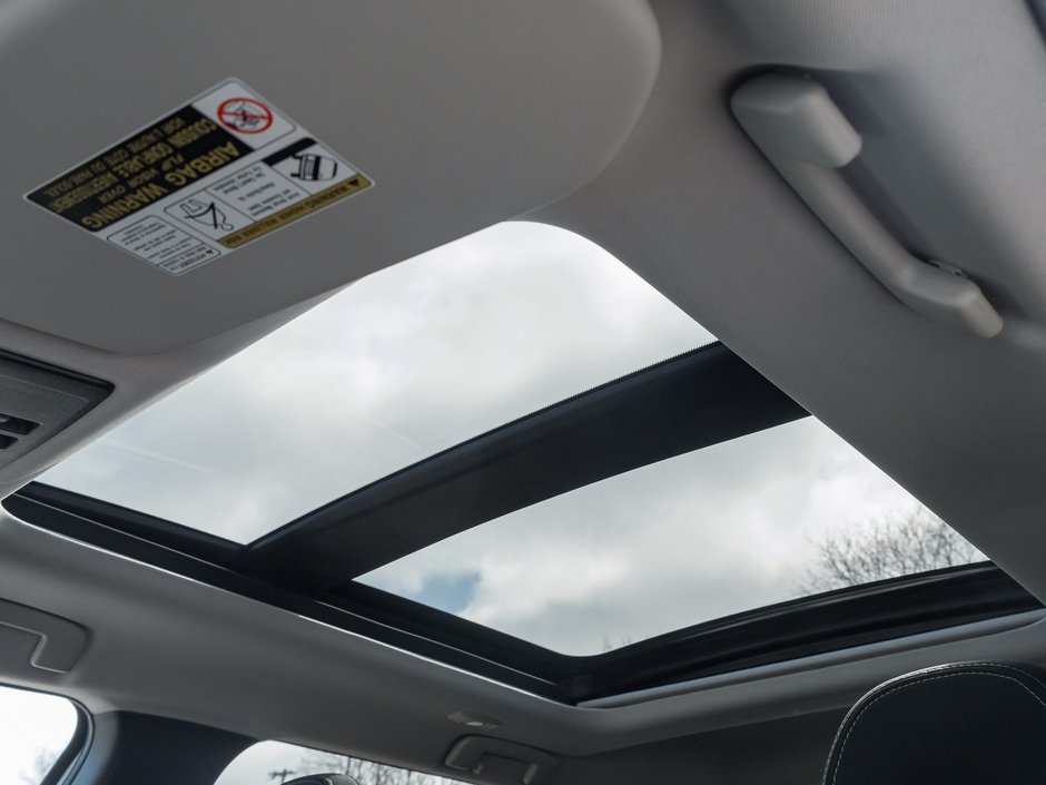 2024 Mitsubishi Outlander SE S-AWC CPO FINANCE RATES FOR AS LOW AS 0.90%-18