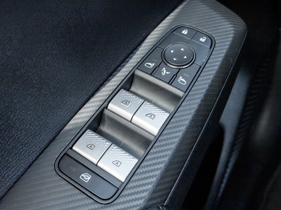 2024 Mitsubishi Outlander SE S-AWC CPO FINANCE RATES FOR AS LOW AS 0.90%-11