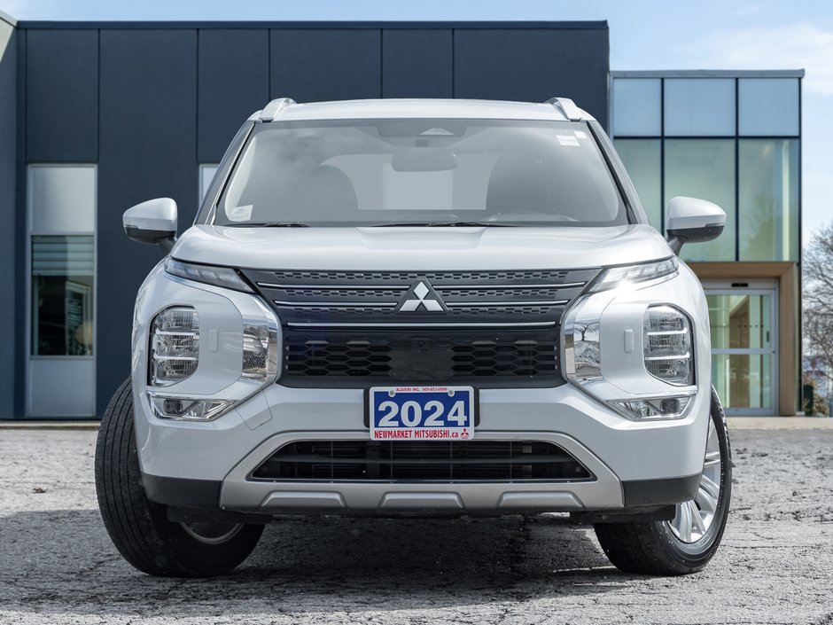 2024 Mitsubishi Outlander SE S-AWC CPO FINANCE RATES FOR AS LOW AS 0.90%-1