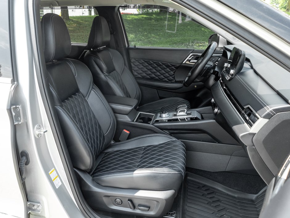 2024 Mitsubishi Outlander PHEV GT S-AWC CPO FINANCE RATES FOR AS LOW AS 0.90%-23