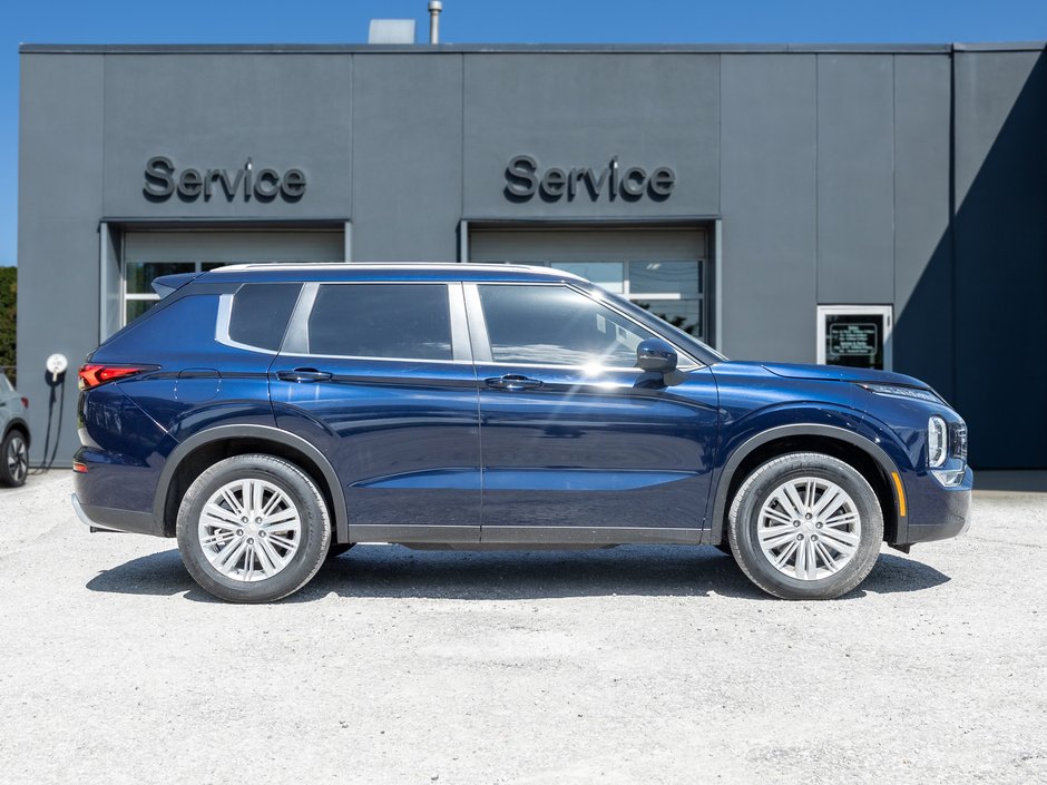 2024 Mitsubishi Outlander SE S-AWC CPO FINANCE RATES FOR AS LOW AS 0.90%-4