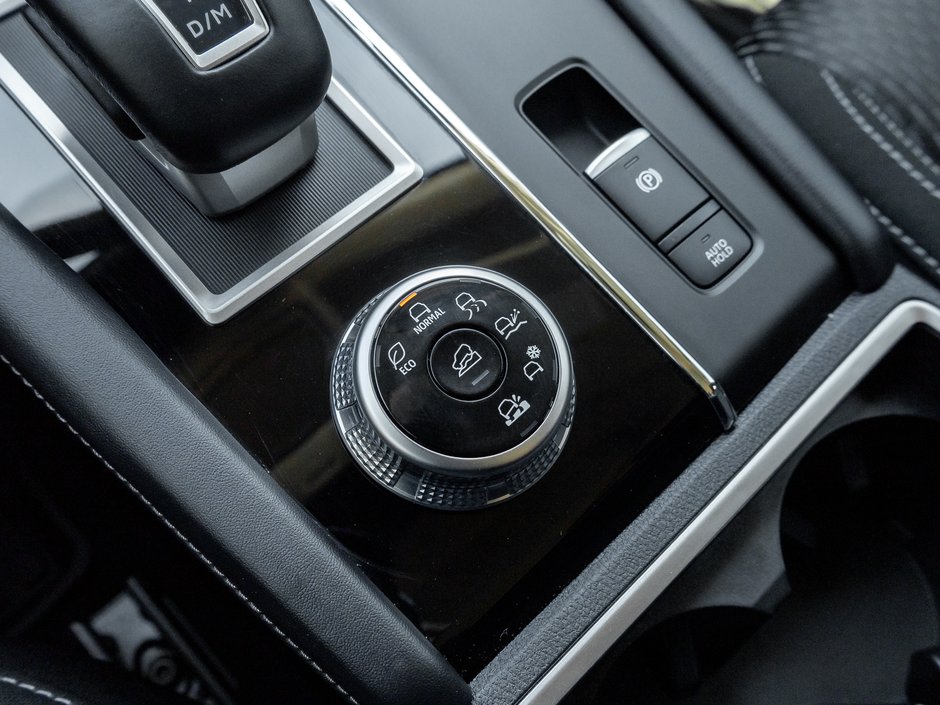 2024 Mitsubishi Outlander SE S-AWC CPO FINANCE RATES FOR AS LOW AS 0.90%-14