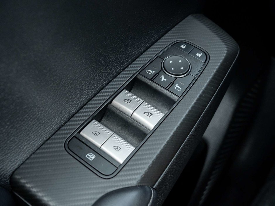 2024 Mitsubishi Outlander LE S-AWC   CPO FINANCE RATES FOR AS LOW AS 0.90%-12