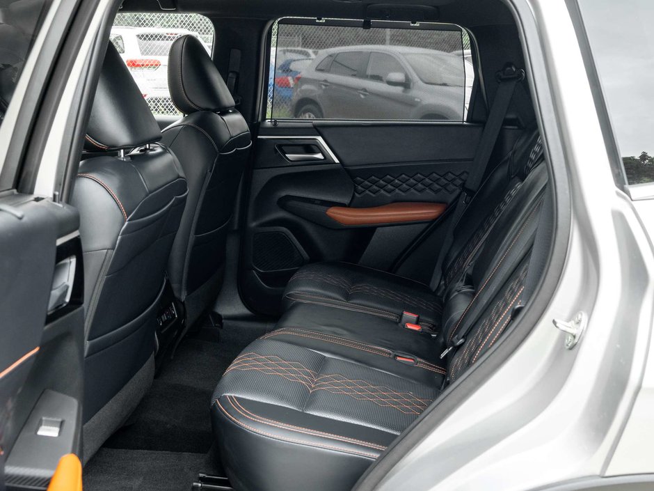 2024 Mitsubishi Outlander GT Premium S-AWC CPO FINANCE RATES FOR 0.90%-26