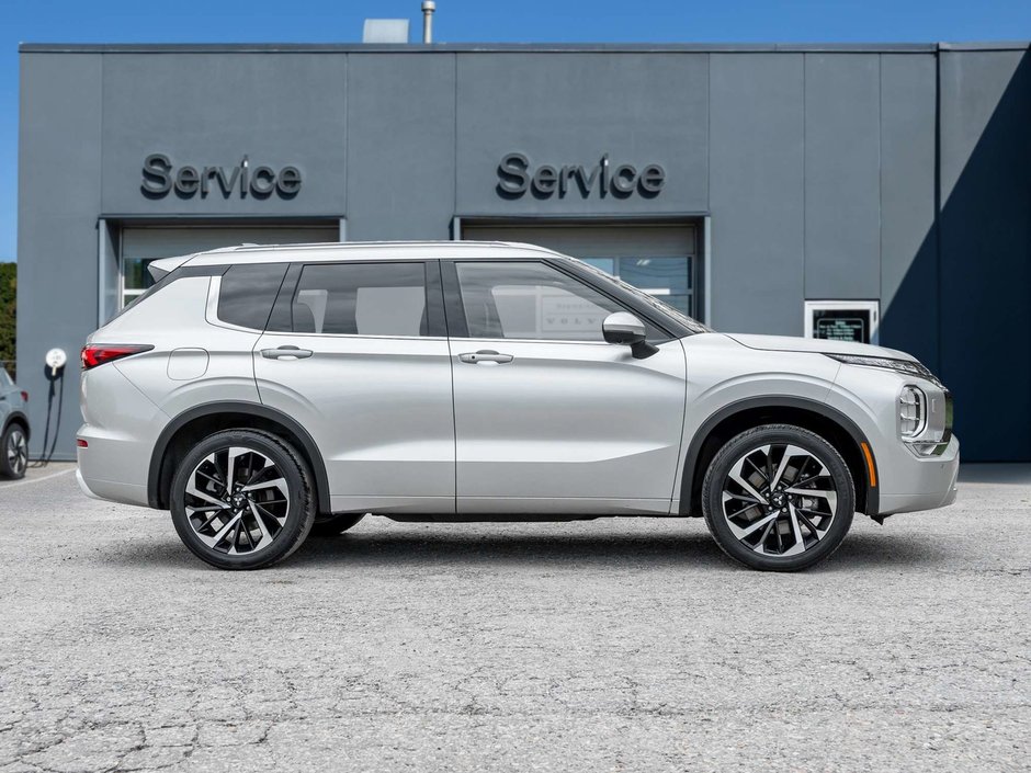 2024 Mitsubishi Outlander GT Premium S-AWC CPO FINANCE RATES FOR 0.90%-4