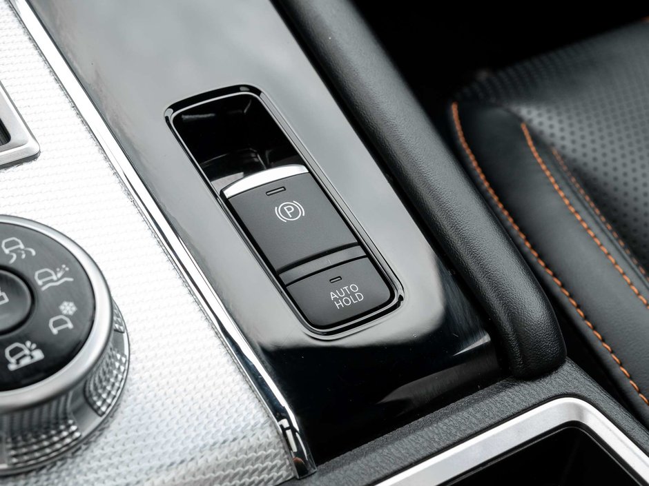 2024 Mitsubishi Outlander GT Premium S-AWC CPO FINANCE RATES FOR 0.90%-19