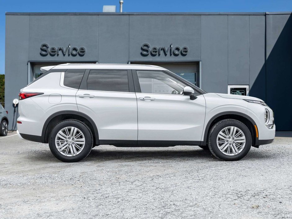 Mitsubishi Outlander SE S-AWC CPO FINANCE RATES FOR AS LOW AS 0.90% 2024-4