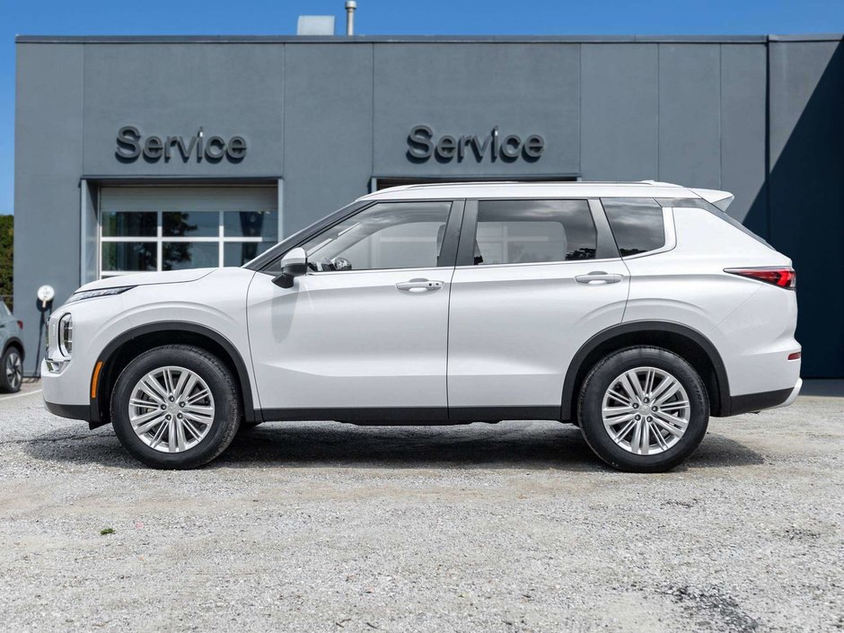Mitsubishi Outlander SE S-AWC CPO FINANCE RATES FOR AS LOW AS 0.90% 2024-2