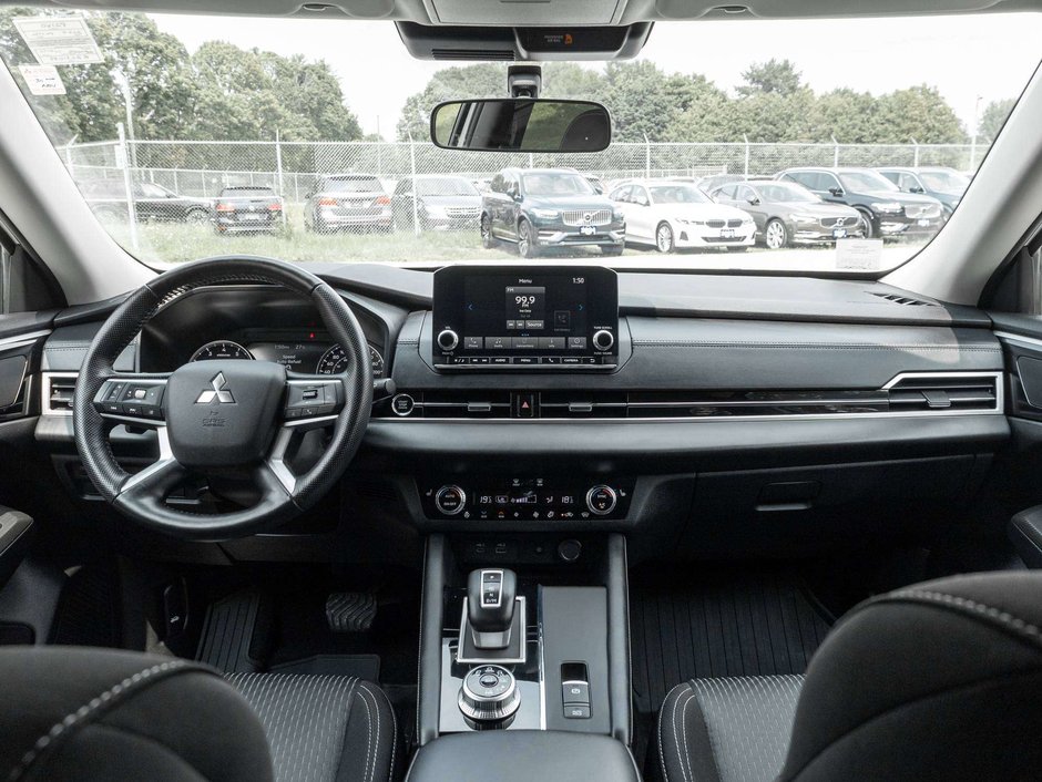 Mitsubishi Outlander SE S-AWC CPO FINANCE RATES FOR AS LOW AS 0.90% 2024-19